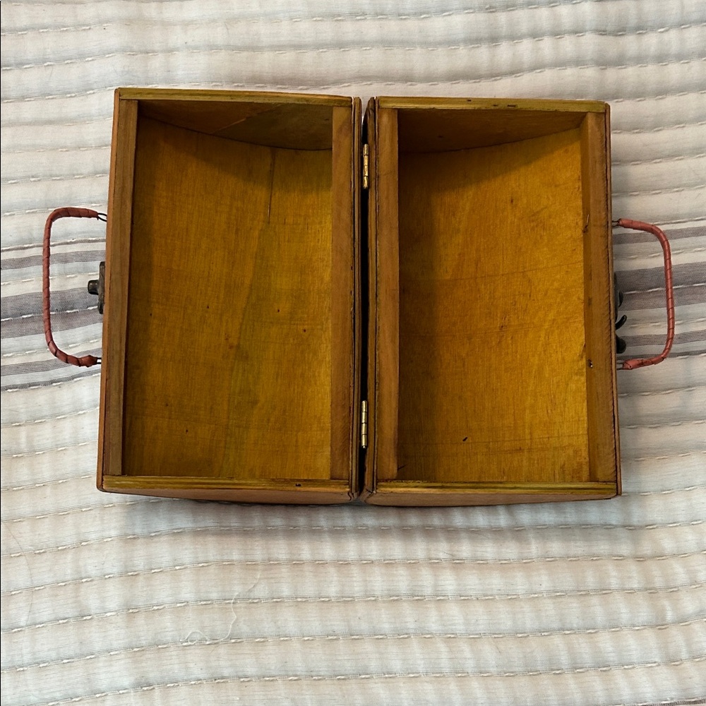 Wooden Box Purse - Picture 5 of 10